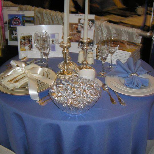 Party Plus Middletown Periwinkle Linens with Silver, Gold and Pearls on a Table