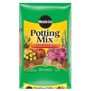 Miracle-Gro Potting Soil | R&J Feed Supply